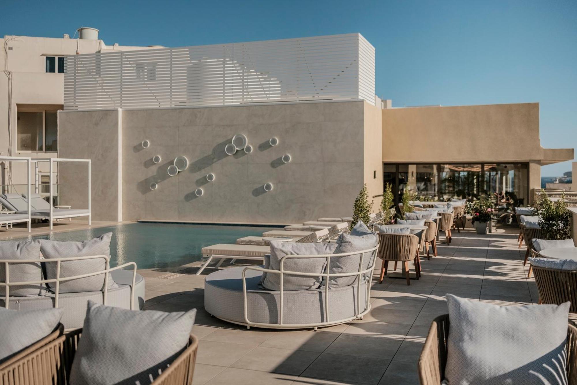 Courtyard By Marriott Hotel Sliema
