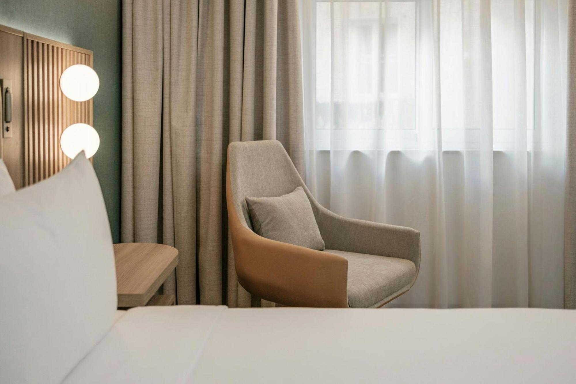 Courtyard By Marriott 4*