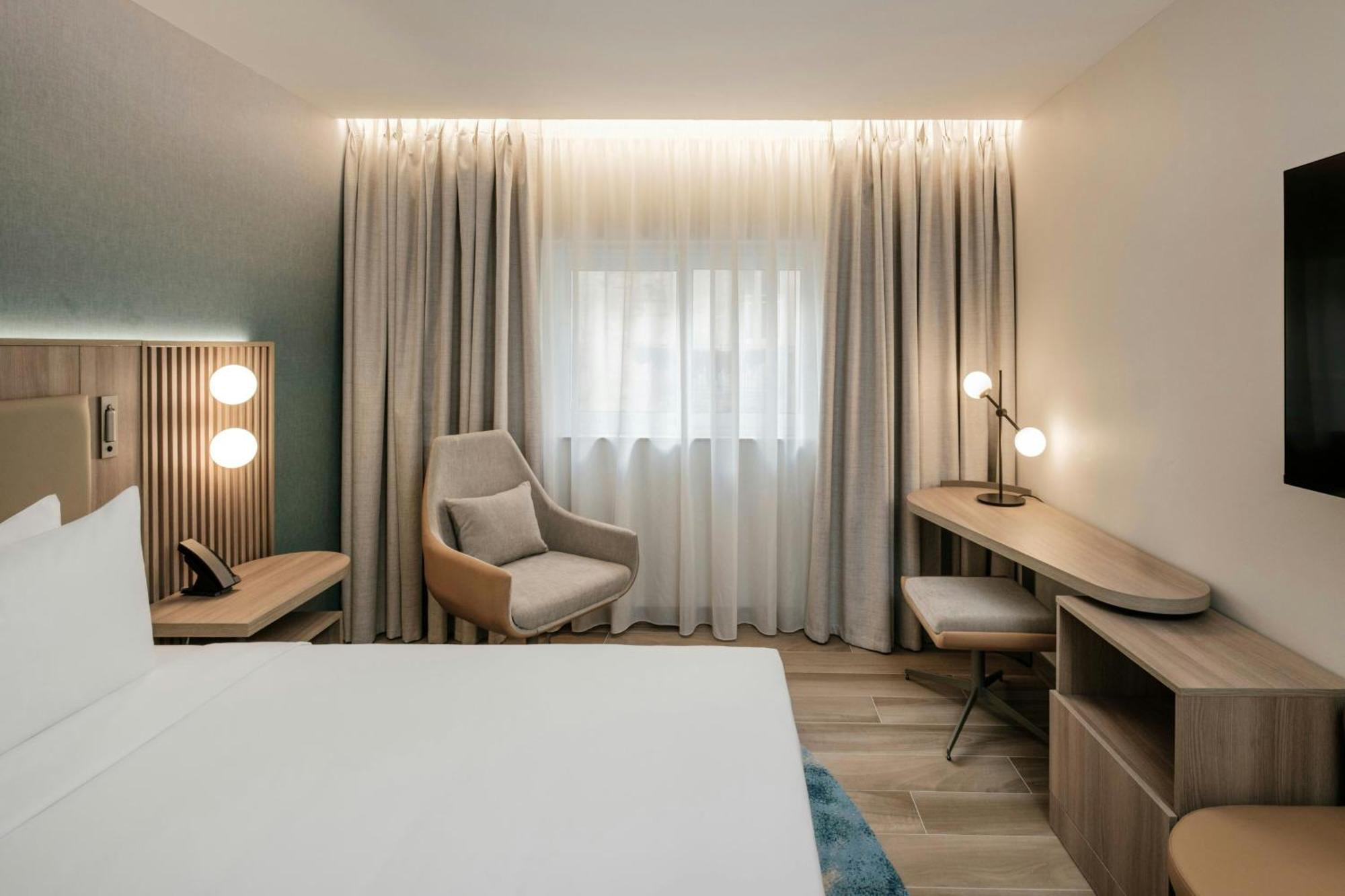 Courtyard By Marriott Hotel 4*