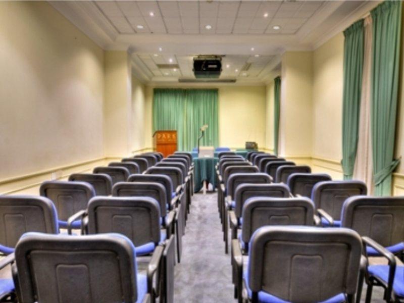 Courtyard By Marriott