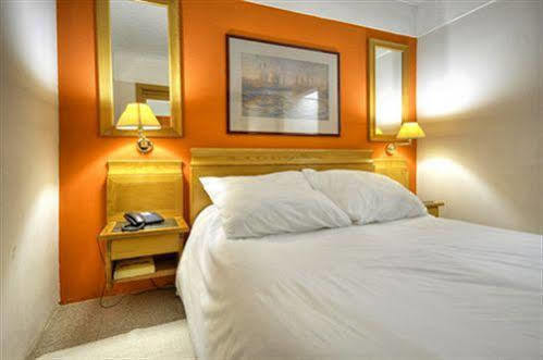 Hotel Courtyard By Marriott 4*