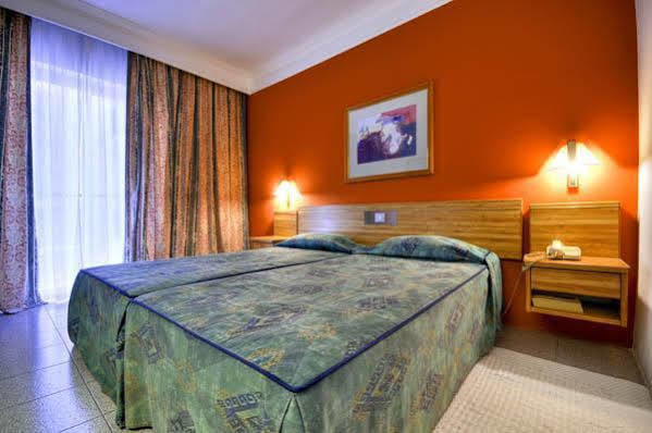 Courtyard By Marriott 4*