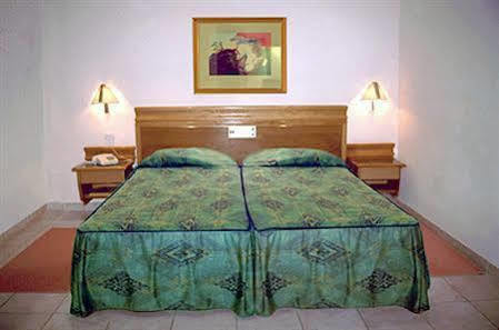 Courtyard By Marriott